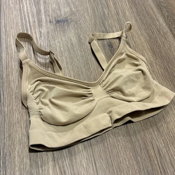 Skims NWOT nude bralette - Picture 2 of 5
